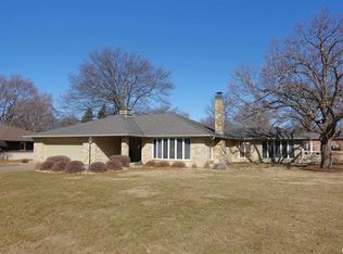 194 Seminole Dr, Galesburg, IL