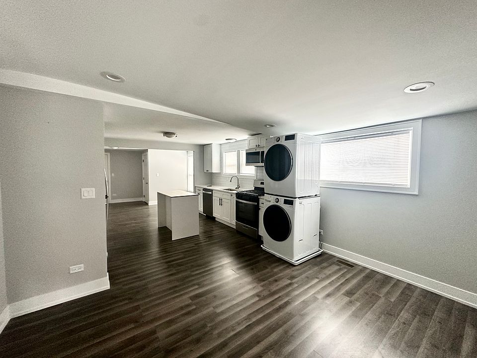 Kitchen/Living area