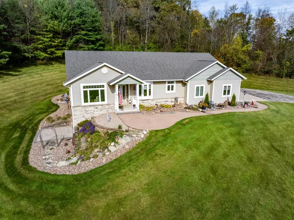 N7815 County Rd W, Holmen, WI 54636