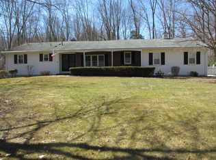230 Mirror Ln, Guilford, CT 06437