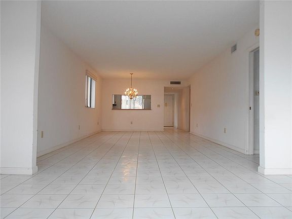 4th image of 10802 W Clairmont Circle #10802