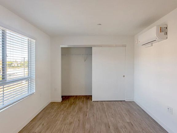 5th image of 18730 Miner Ln #14-304