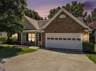 4020 McPherson Dr, Acworth, GA 30101