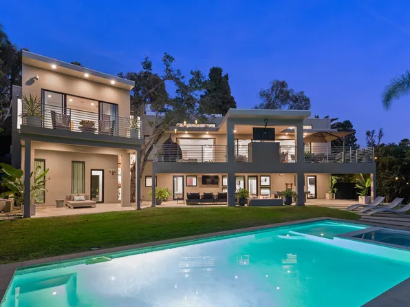 1085 Carolyn Way, Beverly Hills, CA 90210