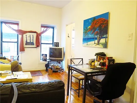 Rented by I & I New York | media 15