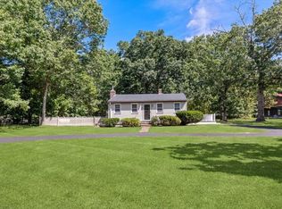 9 Beaver Dam Rd, Carver, MA 02330