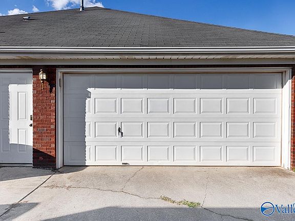 4th image of 130 Antique Rose Dr