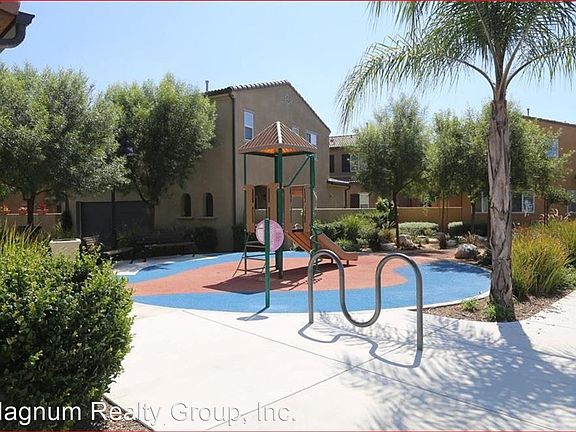 4th image of 37455 Paseo Tulipa