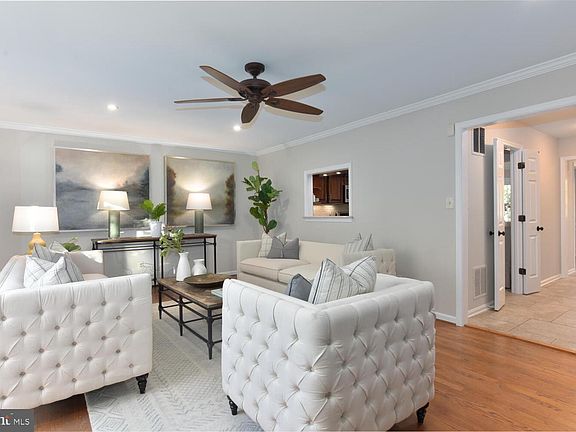 5th image of 20 S Pershing Dr