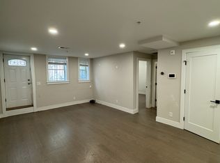 535 Newbury St, Boston, MA 02215
