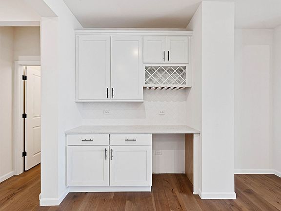 2nd image of 3284 Mallory Creek Ln