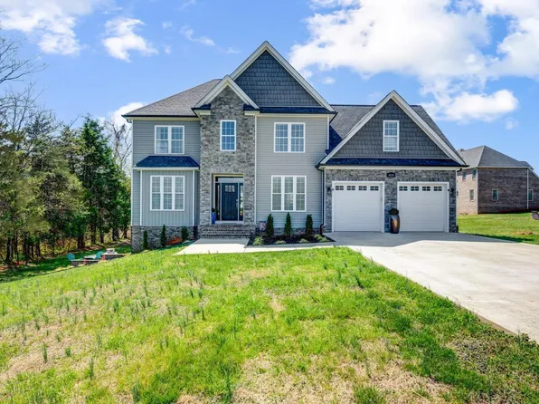 1024 Autumn Run Dr, Forest, VA 24551