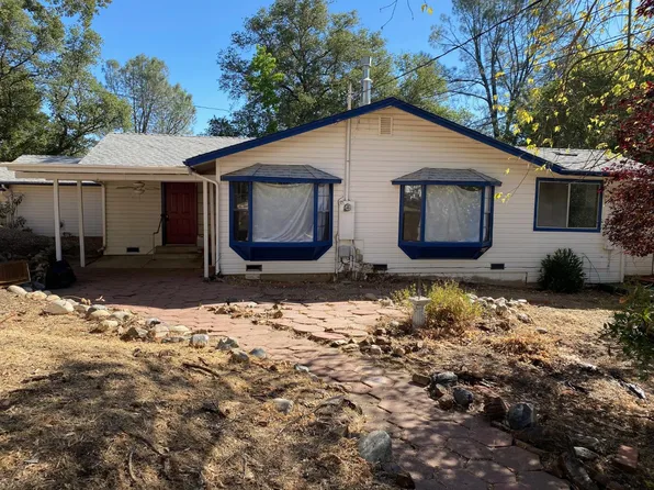 306 Edna Dr, Mokelumne Hill, CA 95245