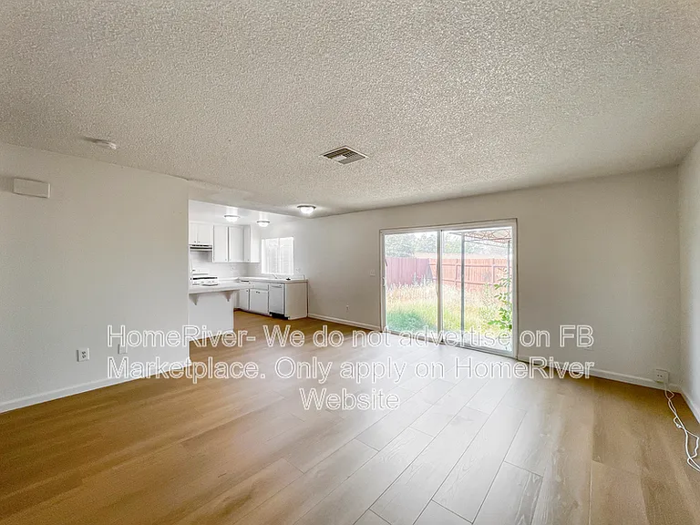 8244 Carnation Ct — Photo 3