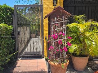 1222 Salzedo St APT 4, Coral Gables, FL 33134