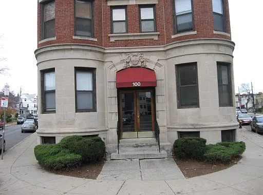 100 Linden St #12 — Photo 11