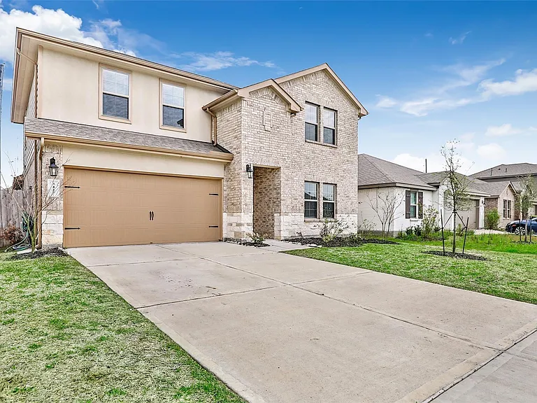 3427 Parker Trace Dr — Photo 2