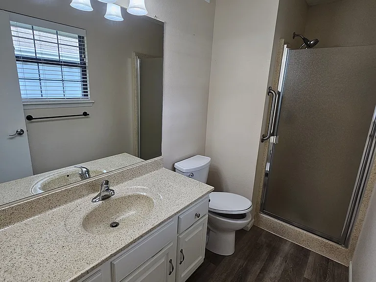 2412 NW 8th St — Photo 26