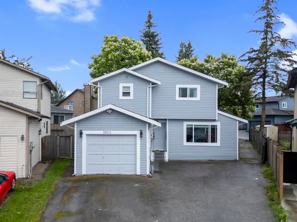 13232 82nd Ave, Surrey, BC V3W 8Z4