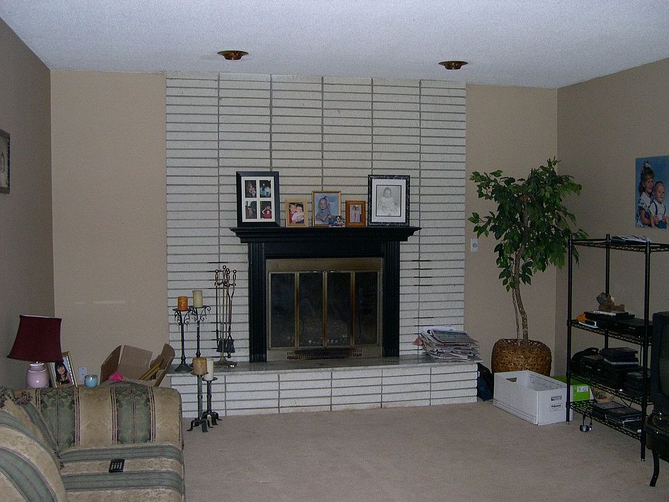 2nd image of 565 Terrace Dr