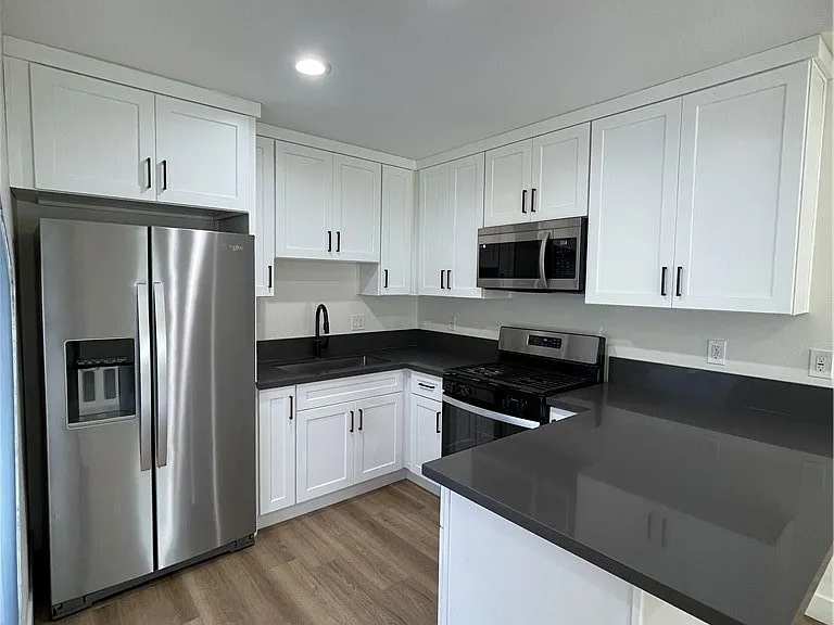6600 Fishburn Ave — Photo 5