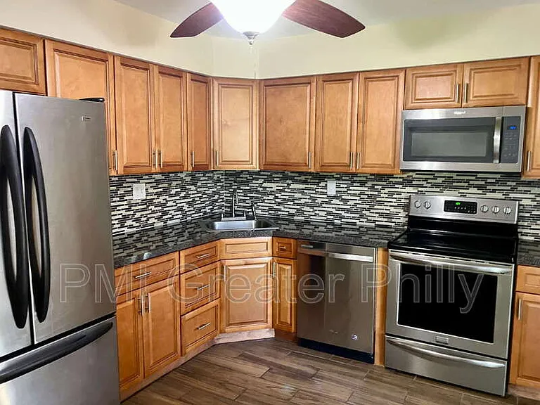 1688 Bluebird Dr #A — Photo 14