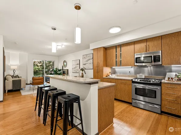 413 NE 70th Street #208, Seattle, WA 98115