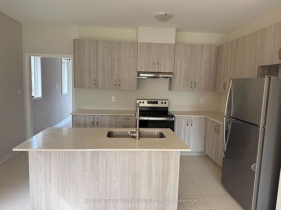 5th image of 111 Stonebrook Way