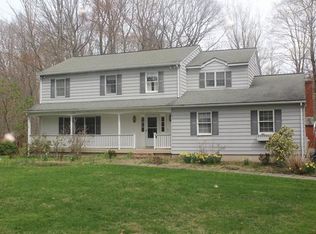 14 Kilian Dr, Danbury, CT 06811