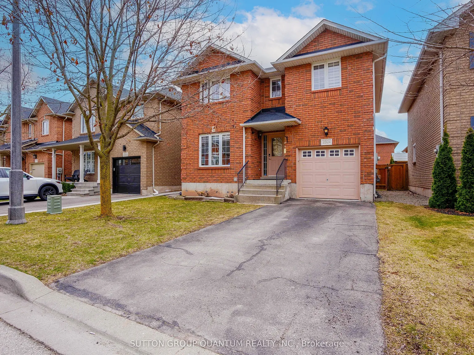 3 bed, $4,100 — Photo 1