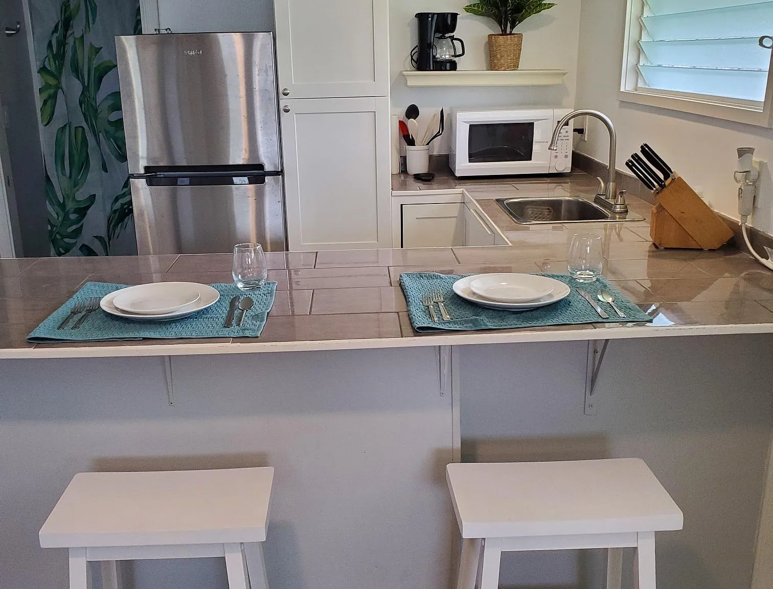 280 N Kainalu Dr — Photo 2
