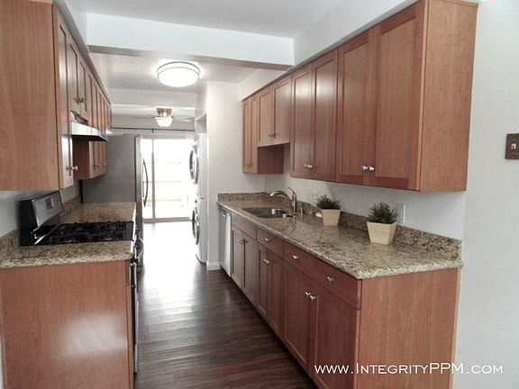 4th image of 4764 Mansfield St