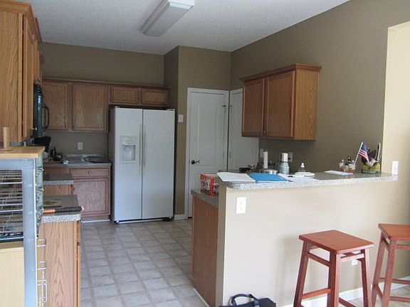 4th image of 103 Kerry Ct