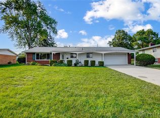 1074 Cottage Court Dr, Fairborn, OH 45324