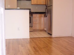 7534 Grand Central Pkwy APT 2, Forest Hills, NY 11375