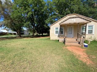 603 S 3rd St, Cheyenne, OK 73628