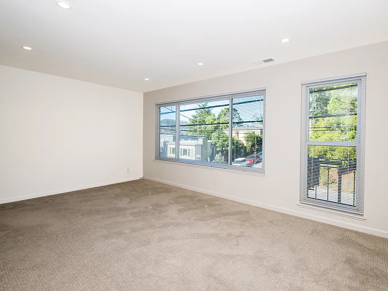 935 Burnett Ave #4 — Photo 3