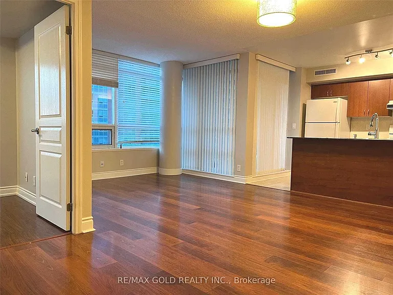 75 S Town Centre Blvd #508 — Photo 10