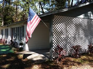 9300 Carolina Way, Fanning Springs, FL 32693