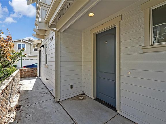 5th image of 18408 Jade Ln