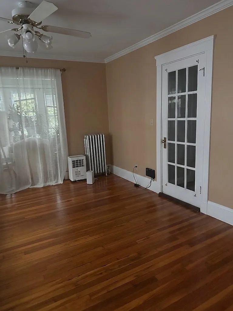 3 bed, 1300 sqft, $2,700 — Photo 4