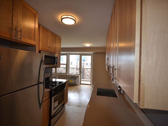 3rd image of 12332 82nd Ave APT 15A