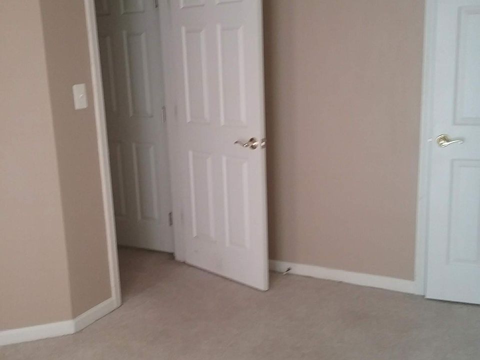 2nd image of 1005 Heritage Fields Ave