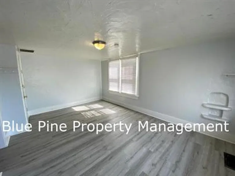252 N Shilling Ave #4 — Photo 10