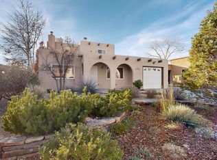 1336 Acequia Borrada, Santa Fe, NM 87507