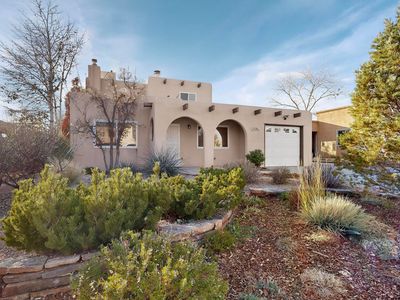 1336 Acequia Borrada, Santa Fe, NM, 87507