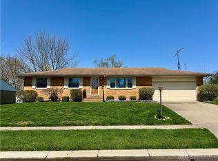 4655 Rathburn Dr, Englewood, OH 45322