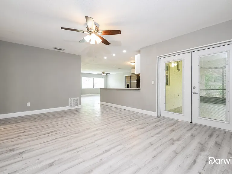 7045 Hammock Way — Photo 6
