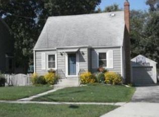 106 S Chase St, Wheaton, IL 60187