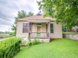 212 Lampert St, Alton, IL 62002